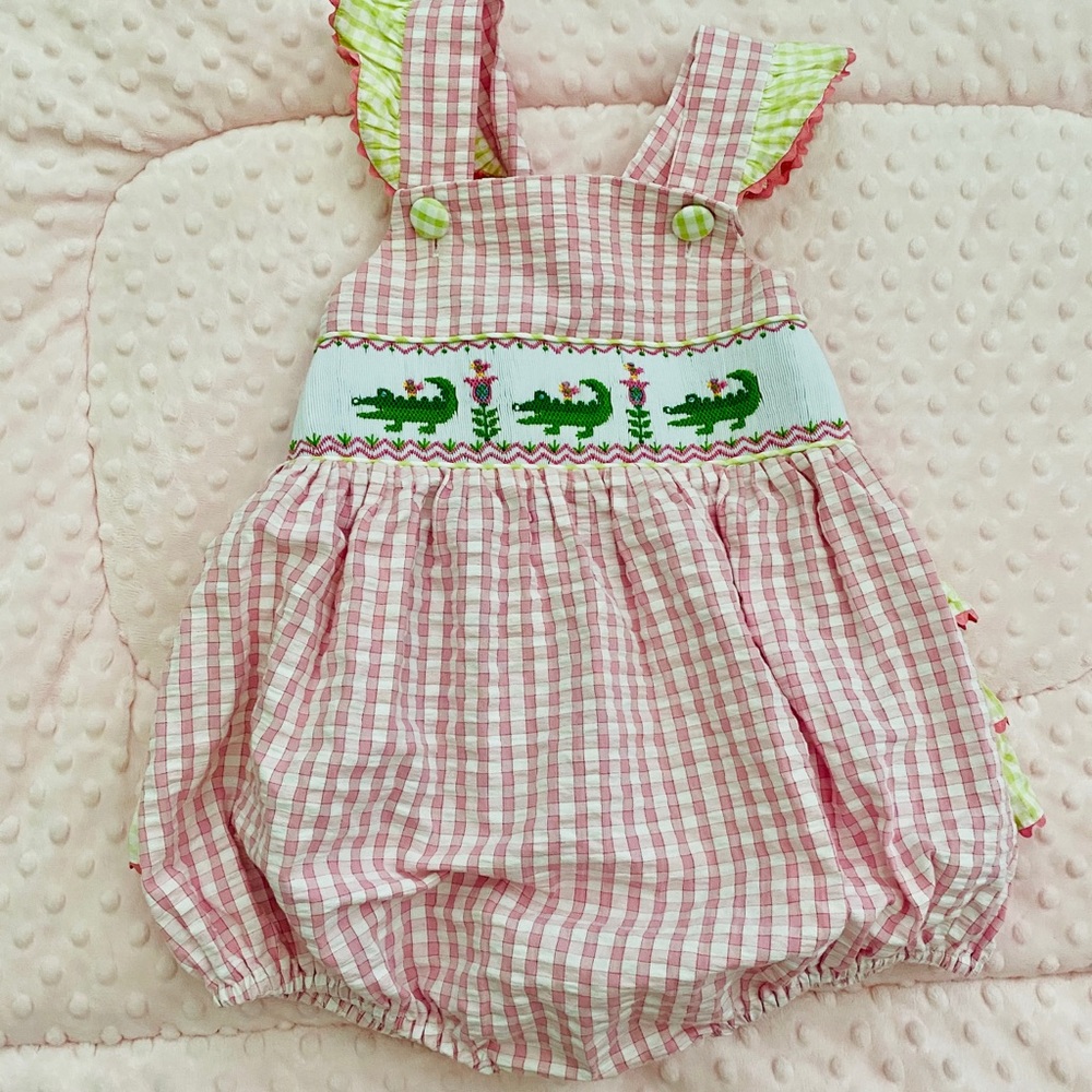 Shrimp and Grits Kids Gator Smock Bubble